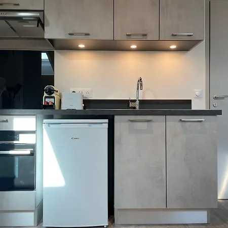 Avec Belle Pierre Et Climatisation Pour 2 Personnes Lägenhet