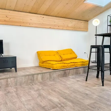 Appartamento Avec Belle Pierre Et Climatisation Pour 2 Personnes