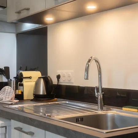 Apartment Avec Belle Pierre Et Climatisation Pour 2 Personnes Bordeaux