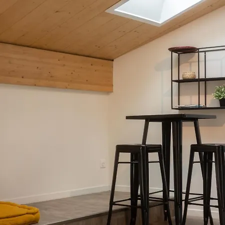 Avec Belle Pierre Et Climatisation Pour 2 Personnes Apartment *