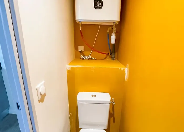 Avec Belle Pierre Et Climatisation Pour 2 Personnes Lägenhet